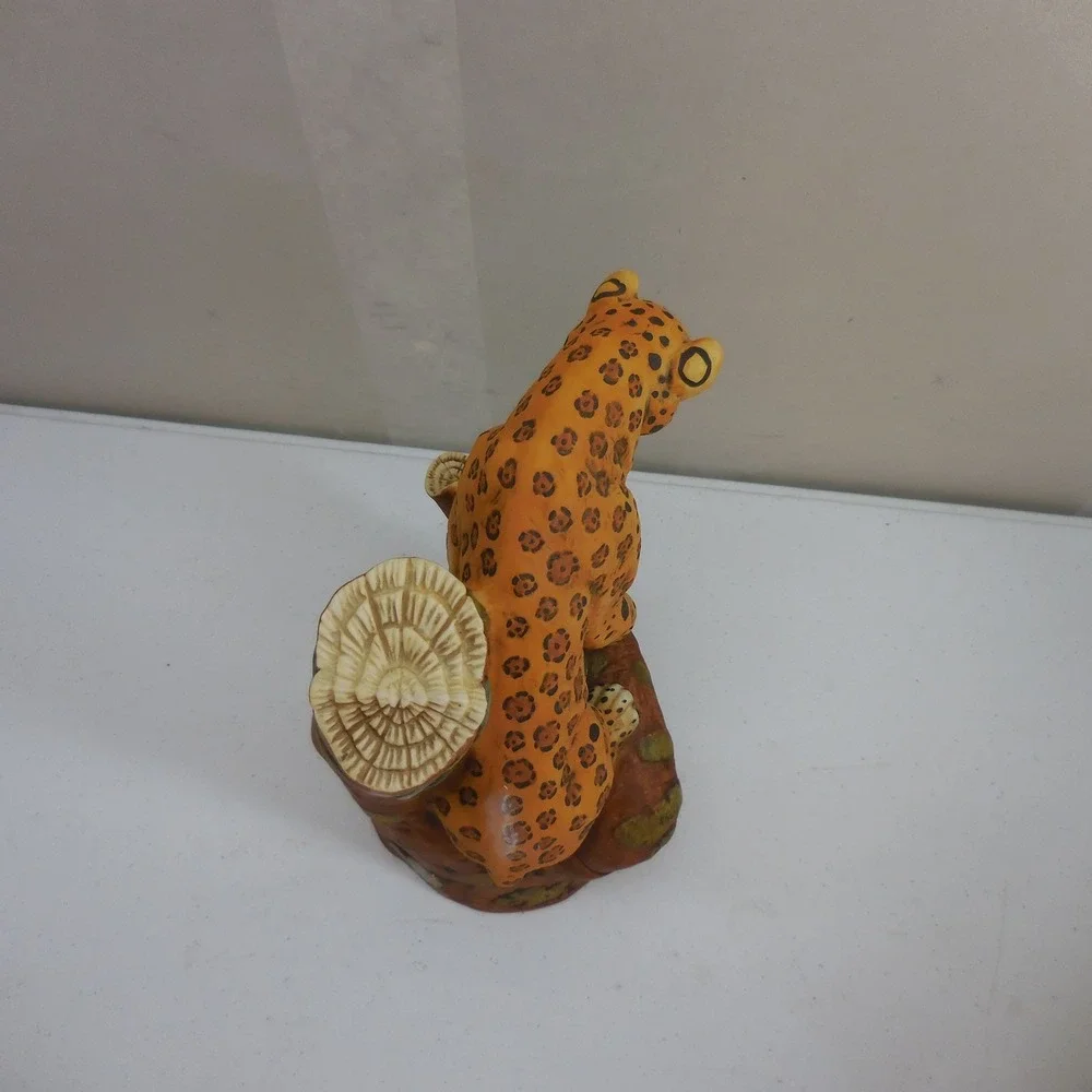 Ski Country Wildlife Series Jaguar Bourbon Whiskey Decanter 1982 Limited Edition